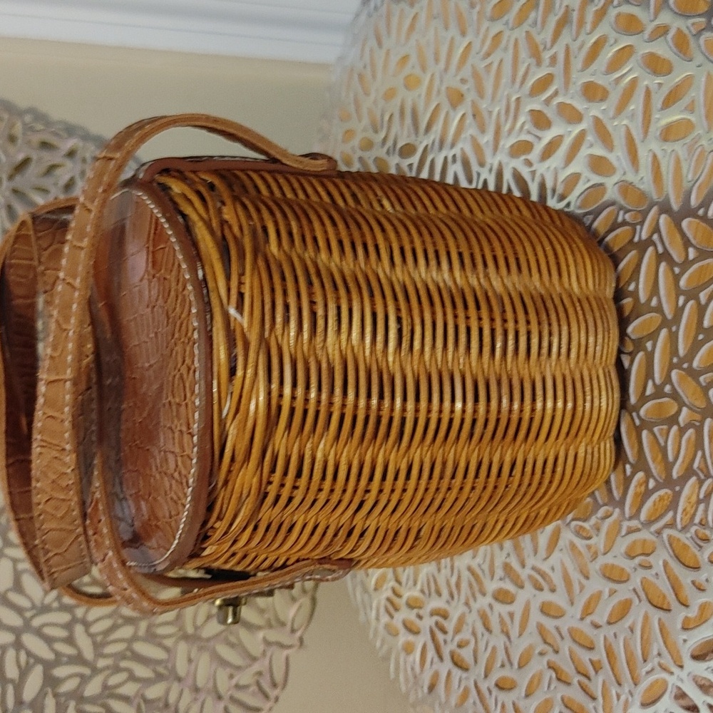 🌻Wicker Style Bag - Picture 8 of 11
